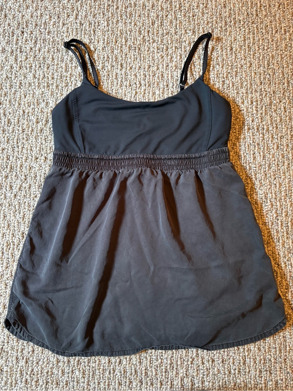 lululemon Women's Black Spaghetti Strap Tank Top — Size 8